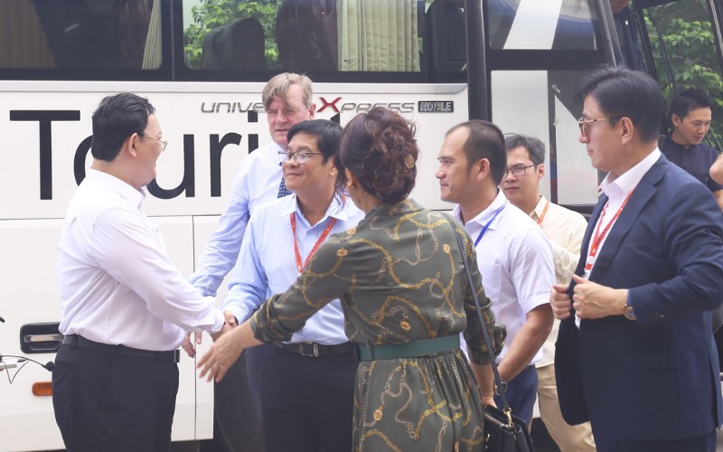 Đoàn Đại Biểu Diễn Đàn Kinh Tế Tp.hcm 2023 Đến Thăm Kcn Hiệp Phước | Khu Công Nghiệp Hiệp Phước