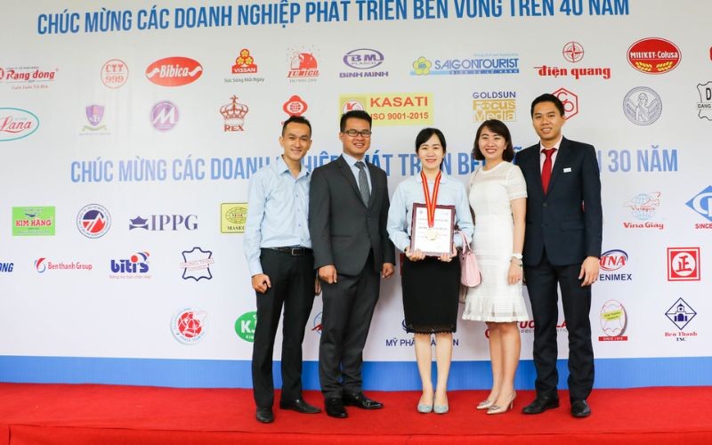 Hình Ảnh Lễ Tôn Vinh Doanh Nghiệp Tiêu Biểu 2017 | Khu Công Nghiệp Hiệp Phước