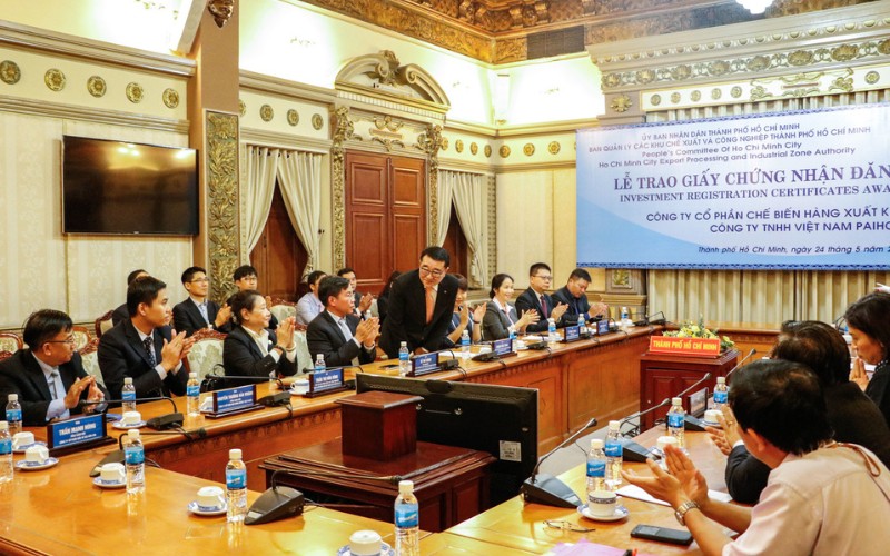 Hình Ảnh Lễ Trao Giấy Chứng Nhận Cầu Tre | Khu Công Nghiệp Hiệp Phước