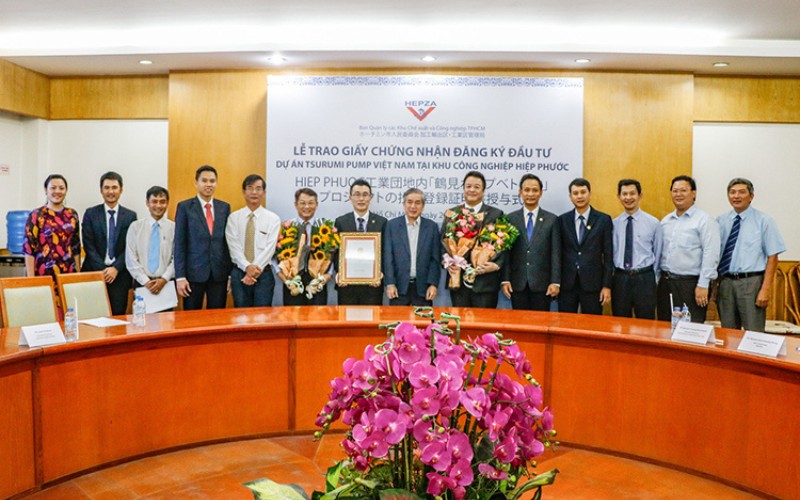 Hình Ảnh Lễ Trao Giấy Chứng Nhận Đầu Tư Cho Tsurumi Pump | Khu Công Nghiệp Hiệp Phước
