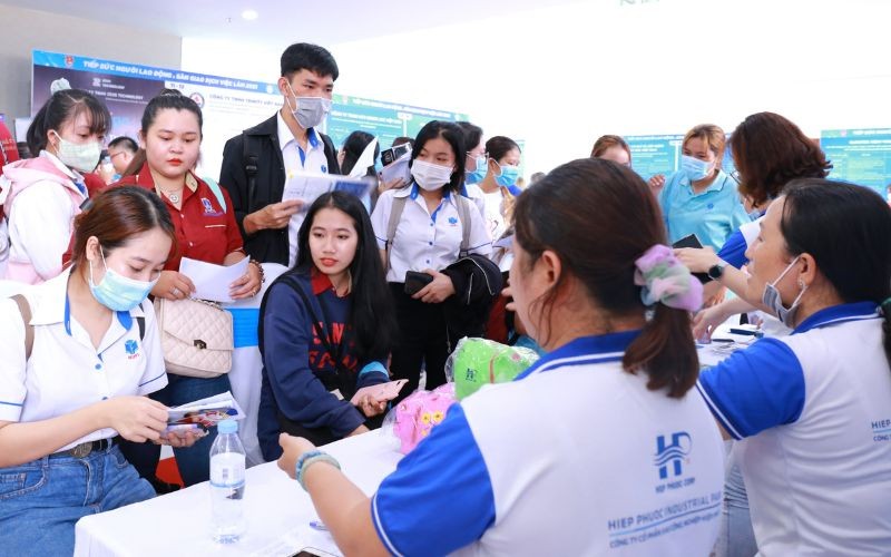 Hipc Đồng Hành Cùng Chương Trình Tiếp Sức Người Lao Động Và Sàn Giao Dịch Việc Làm 2021 | Khu Công Nghiệp Hiệp Phước