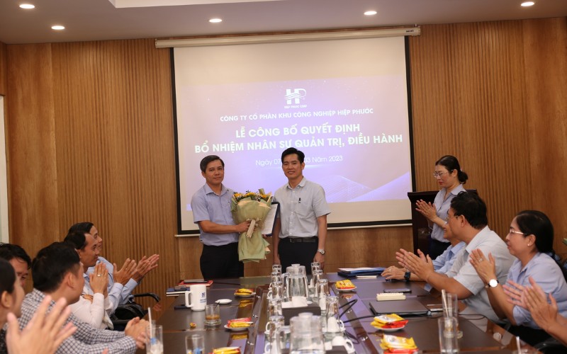 Lễ Công Bố Quyết Định Bổ Nhiệm Nhân Sự Quản Trị, Điều Hành Hipc | Khu Công Nghiệp Hiệp Phước