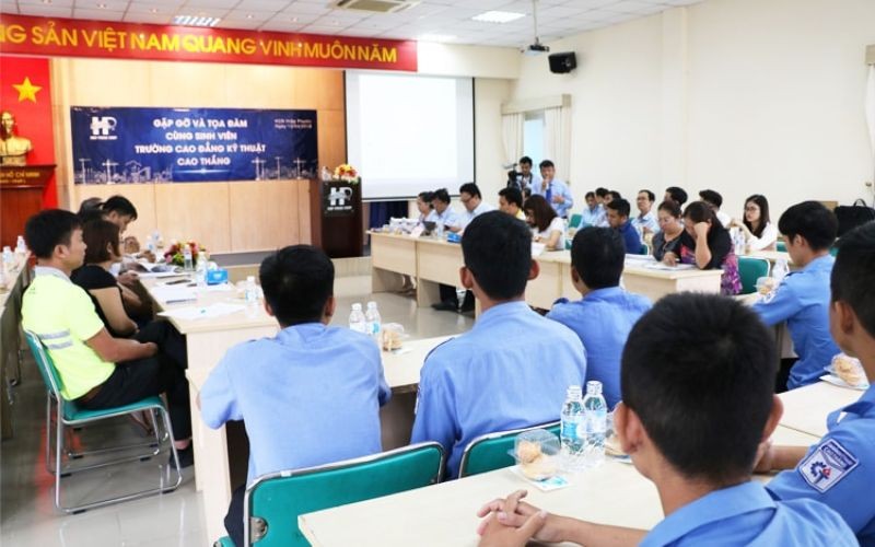 Tọa Đàm Cùng Sinh Viên Trường Cao Đẳng Kỹ Thuật Cao Thắng Tại Khu Công Nghiệp Hiệp Phước | Khu Công Nghiệp Hiệp Phước